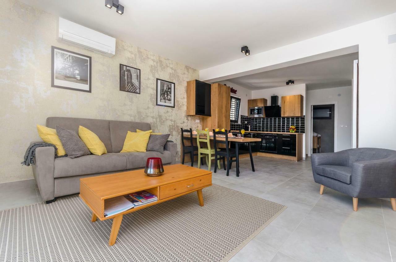 Apartments Villa Adriana II Срима Экстерьер фото